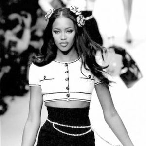 Meet your Posher, Ella